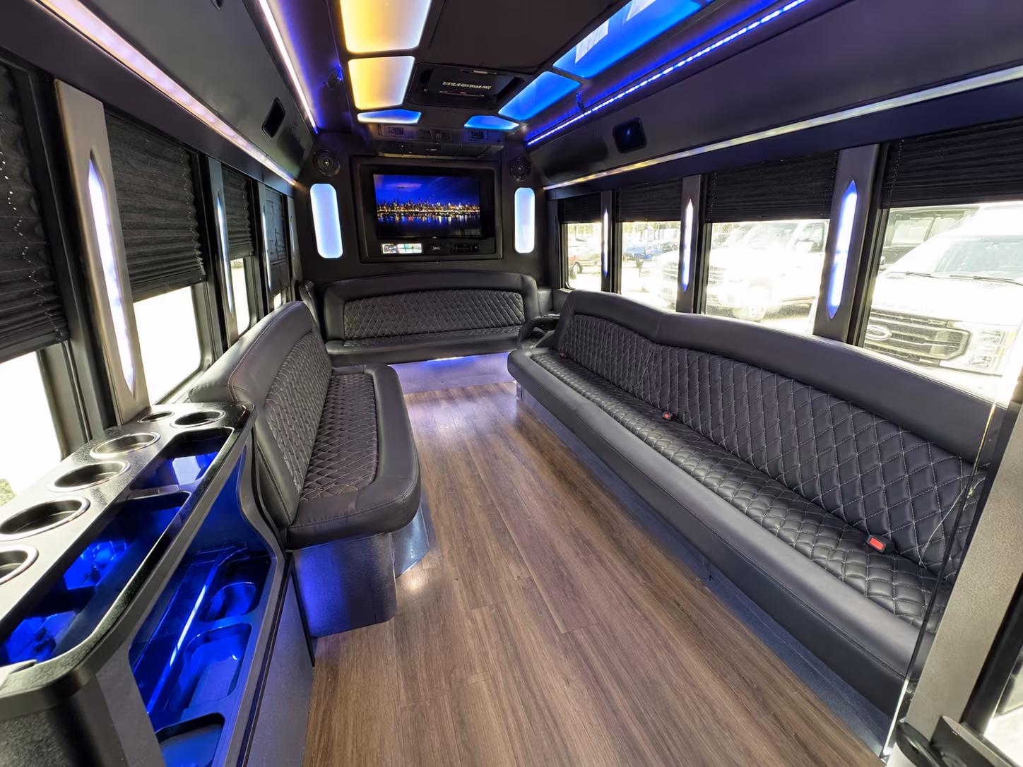 Akron Homecoming & Prom Party Bus Rentals