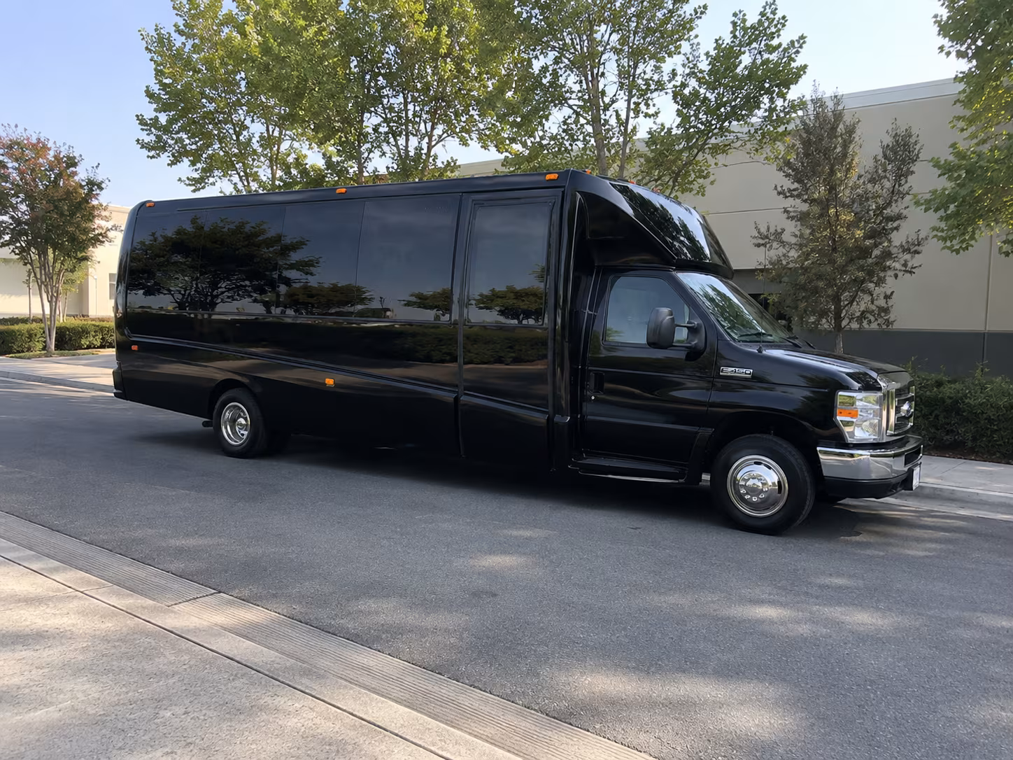Pittsburgh Bachelor & Bachelorette Transportation party bus exterior