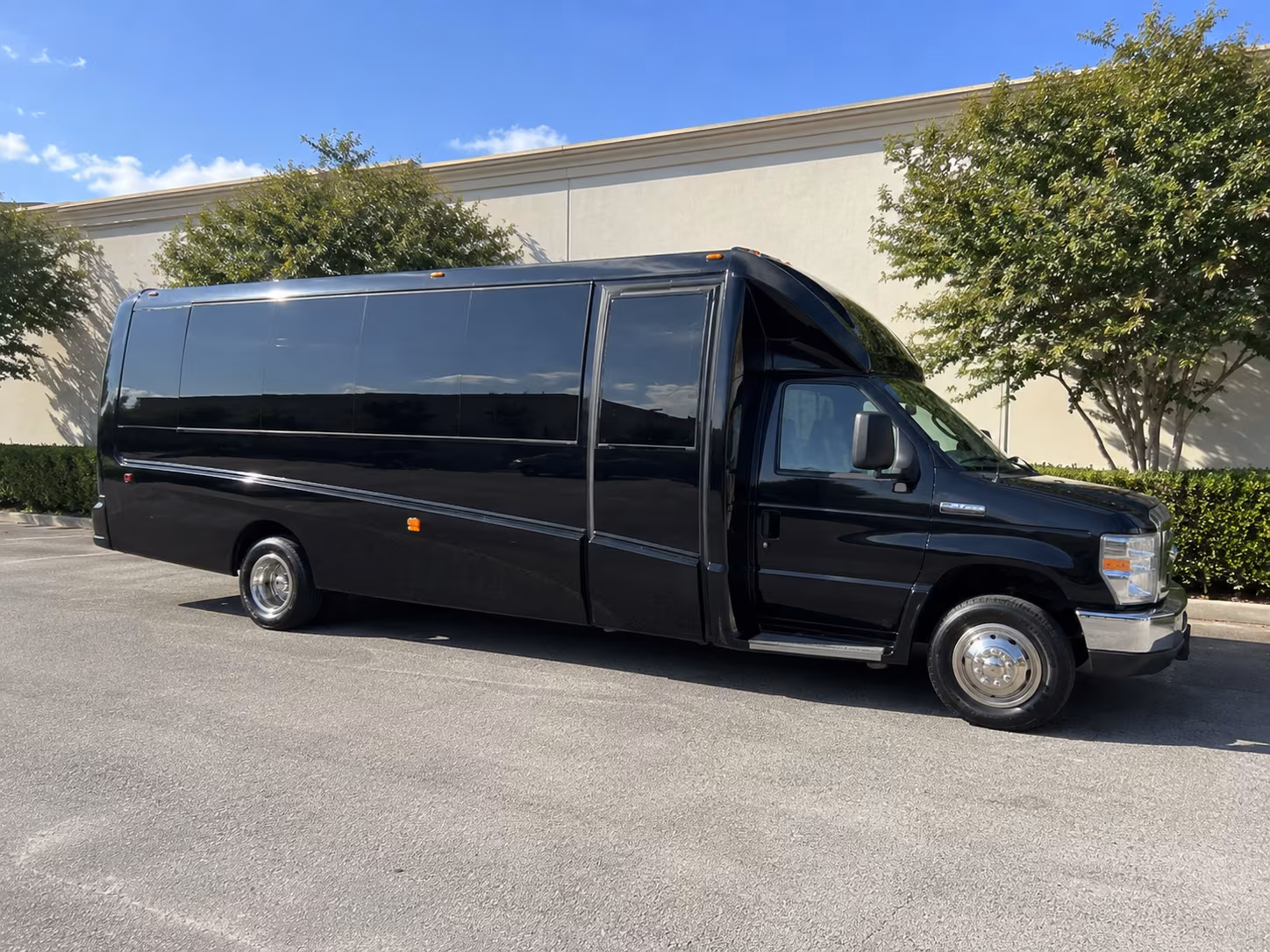Pittsburgh Prom & Homecoming Transportation party bus exterior